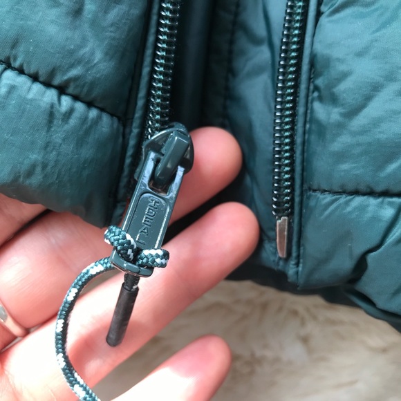 GAP Down Vest - Picture 7 of 7